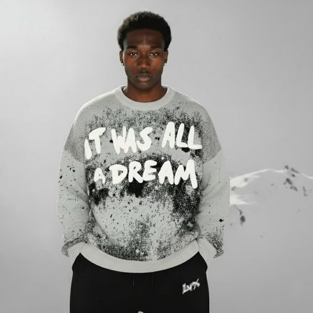 Lynx sweater campaign, arms crossed